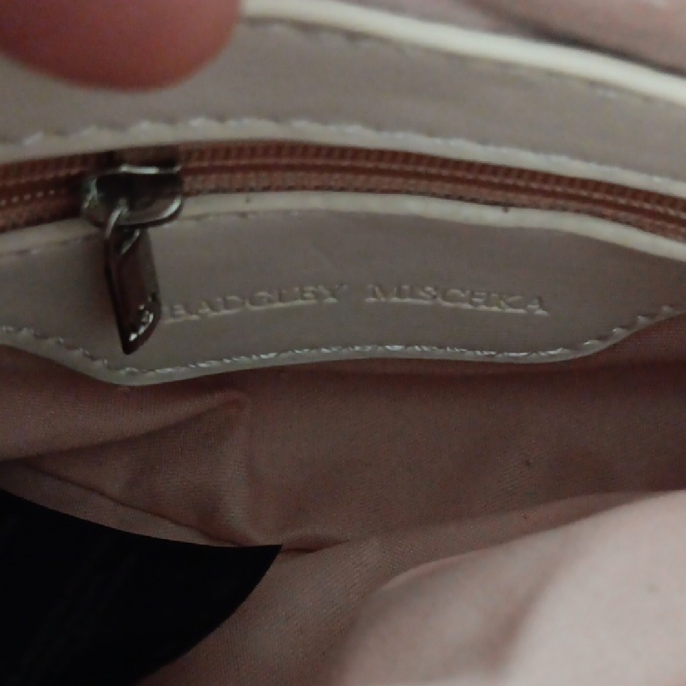 Badgley Mischka Pink Tweed Shoulder Bag - Picture 8 of 9